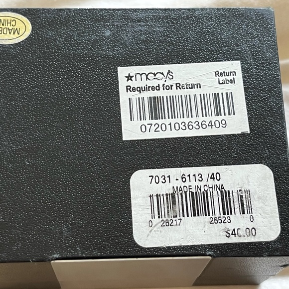 BRAND NEW Cufflinks by Geoffrey Beene - Picture 5 of 5